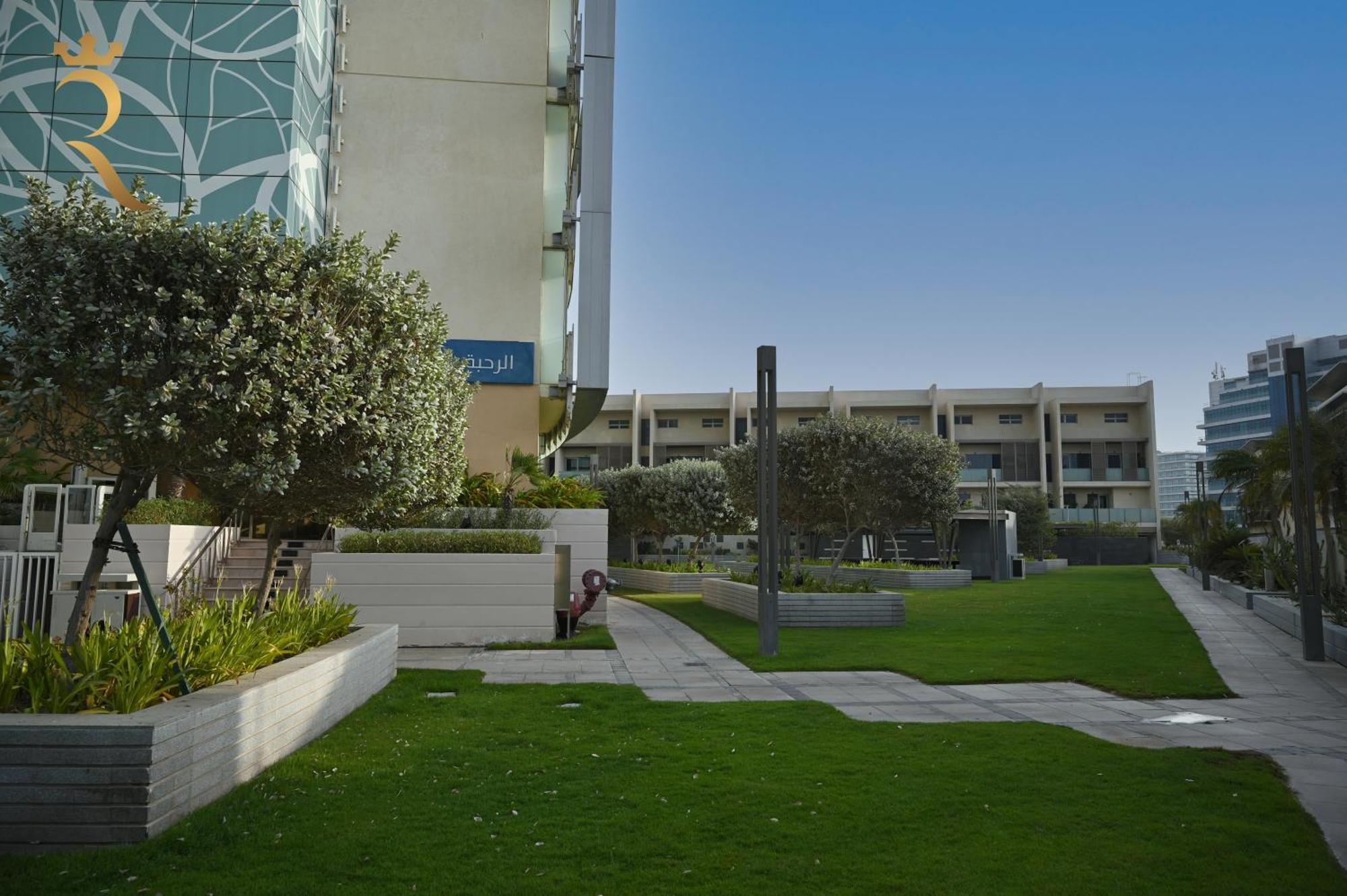 Appartement Your 2br Luna Retreat With Access In Al Rahba Abou Dabi